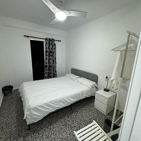 Apartamento De Habitaciones Privadas En El Centro De Malaga Ngoại thất bức ảnh