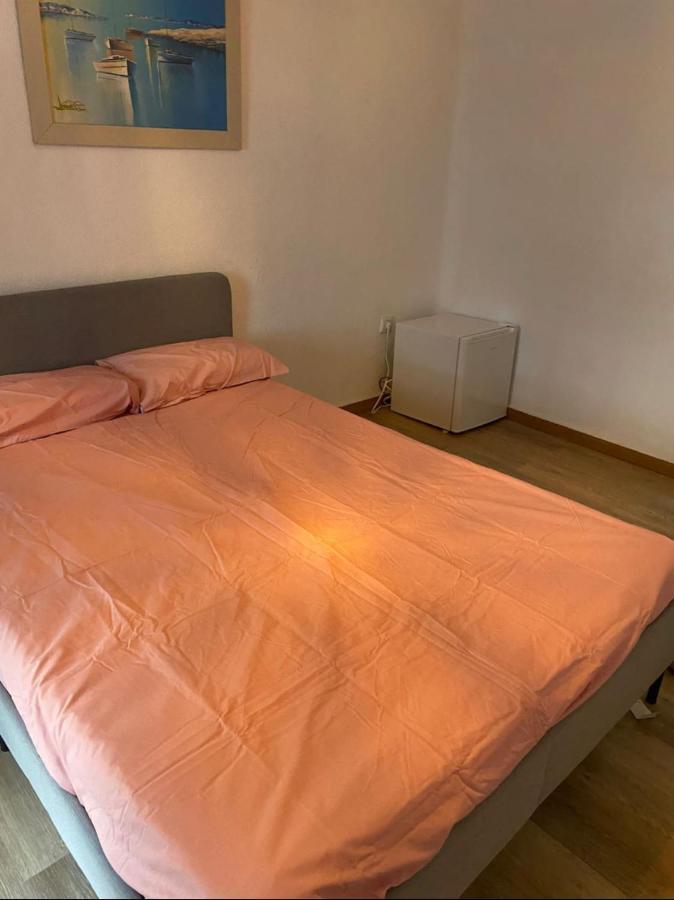 Apartamento De Habitaciones Privadas En El Centro De Malaga Ngoại thất bức ảnh