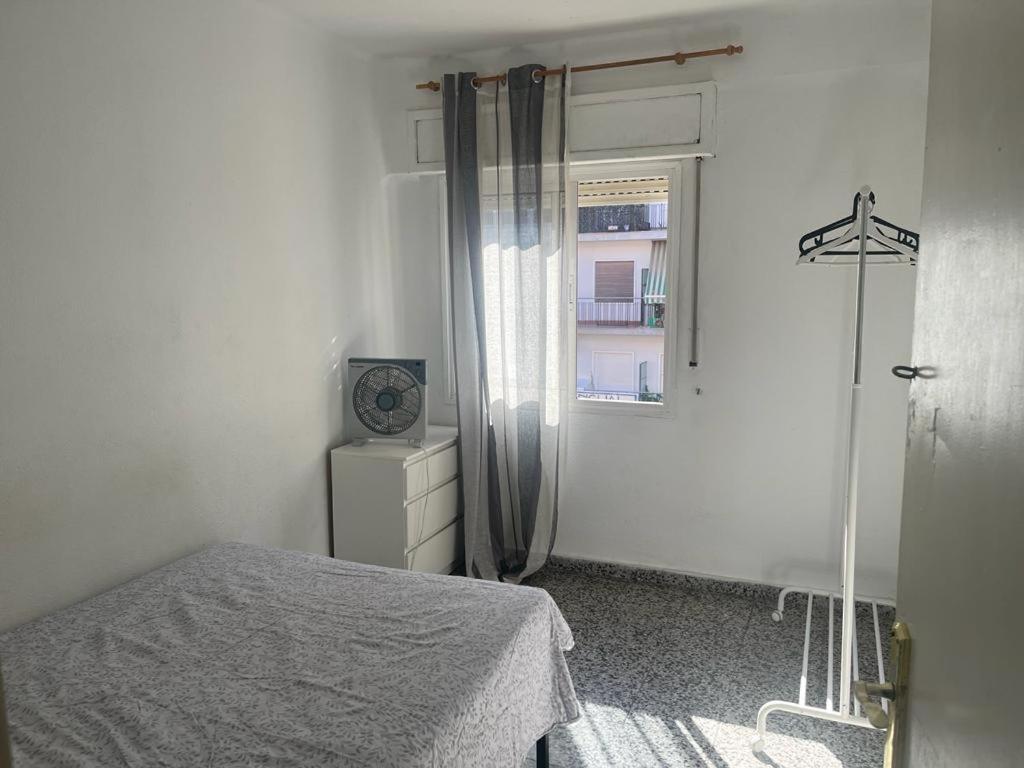 Apartamento De Habitaciones Privadas En El Centro De Malaga Ngoại thất bức ảnh