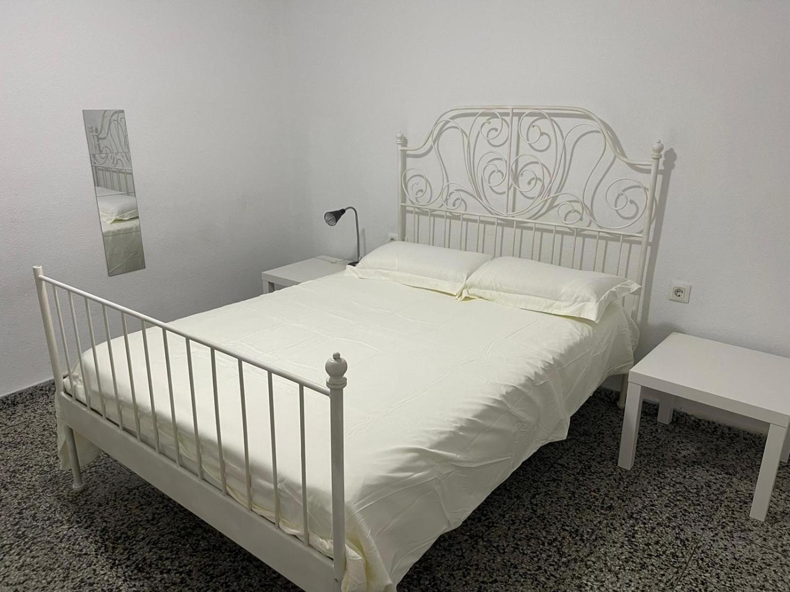 Apartamento De Habitaciones Privadas En El Centro De Malaga Ngoại thất bức ảnh