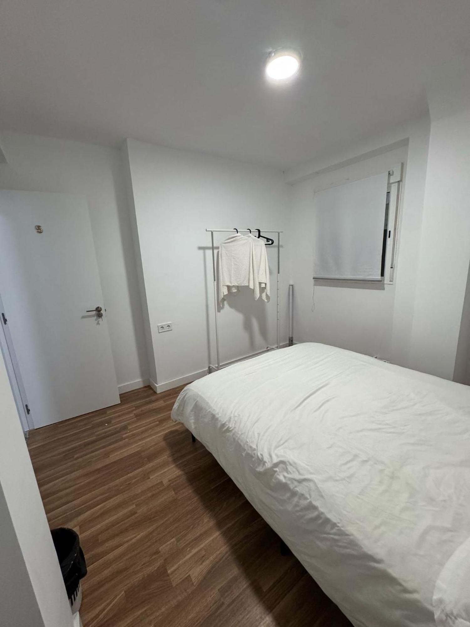 Apartamento De Habitaciones Privadas En El Centro De Malaga Ngoại thất bức ảnh